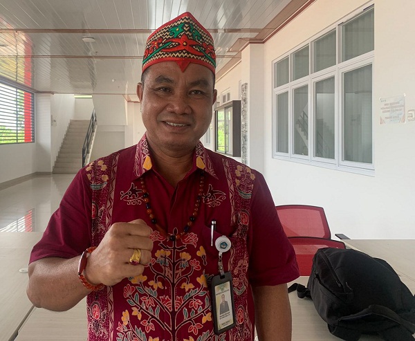 Pildek Fisip UPR, Jhon Retei Pernah Jabat Ketua KPID Kalteng