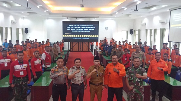 5O Peserta Ikut Pelatihan Potensi SAR Teknik Pertolongan di Permukaan Air