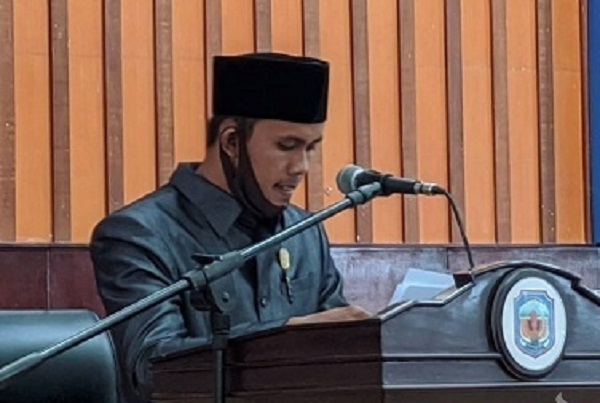 Dewan Sebut Bakar Ladang Bagian dari Hukum Adat Budaya