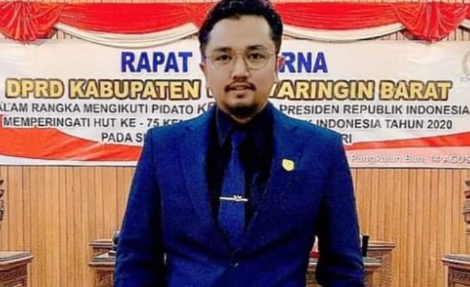 Dewan Minta DLH Kobar Atasi Pohon yang Hampir Tumbang di Jalan