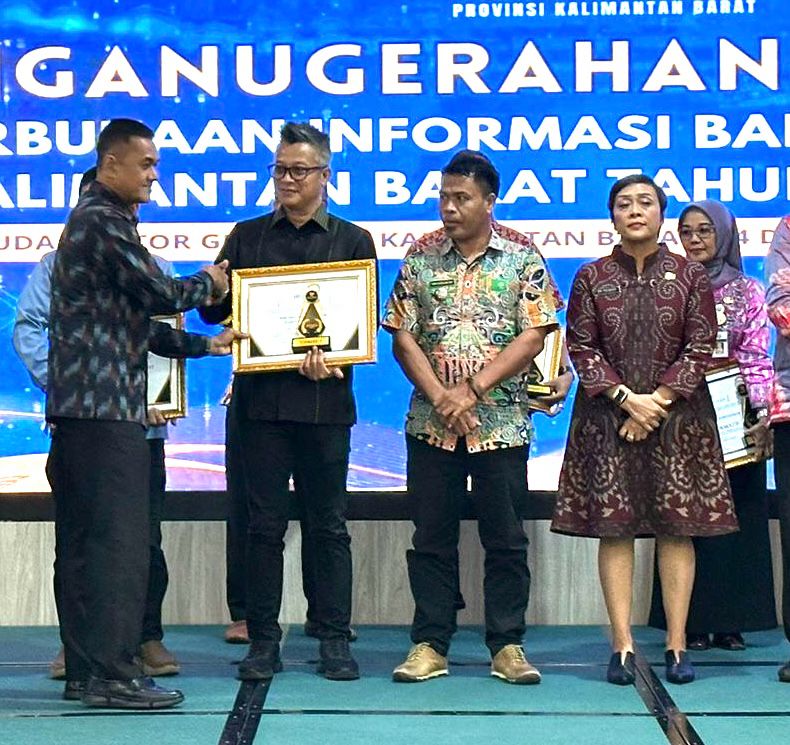Perumdam Tirta Melawi Raih Penghargaan Anugerah Keterbukaan Informasi Publik Tahun 2023
