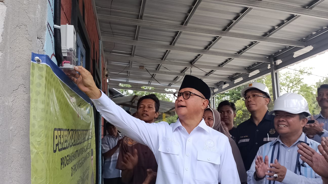 Mukhtarudin Minta PLN Bisa Elektrifikasi 100 Persen pada 2025