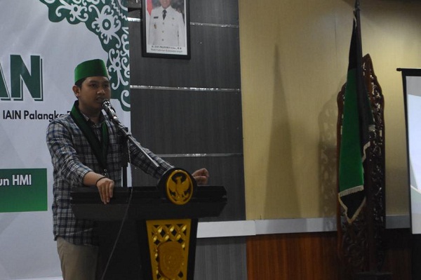 Lantik Pengurus HMI Komisariat se-IAIN Palangka Raya, Rizki: Semangat Keislaman dan Keindonesiaan Harus Terus Dijaga