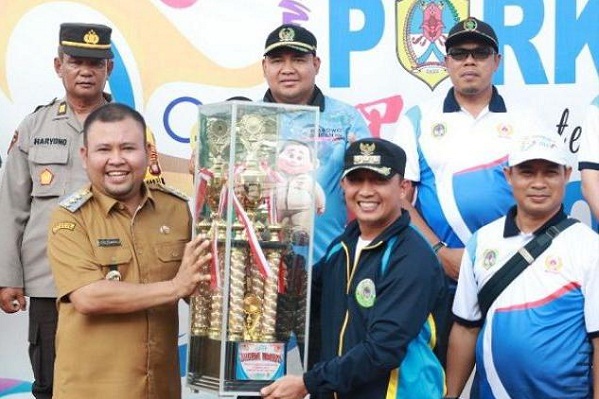 Nanga Pinoh Juara Umum Porkab 2023