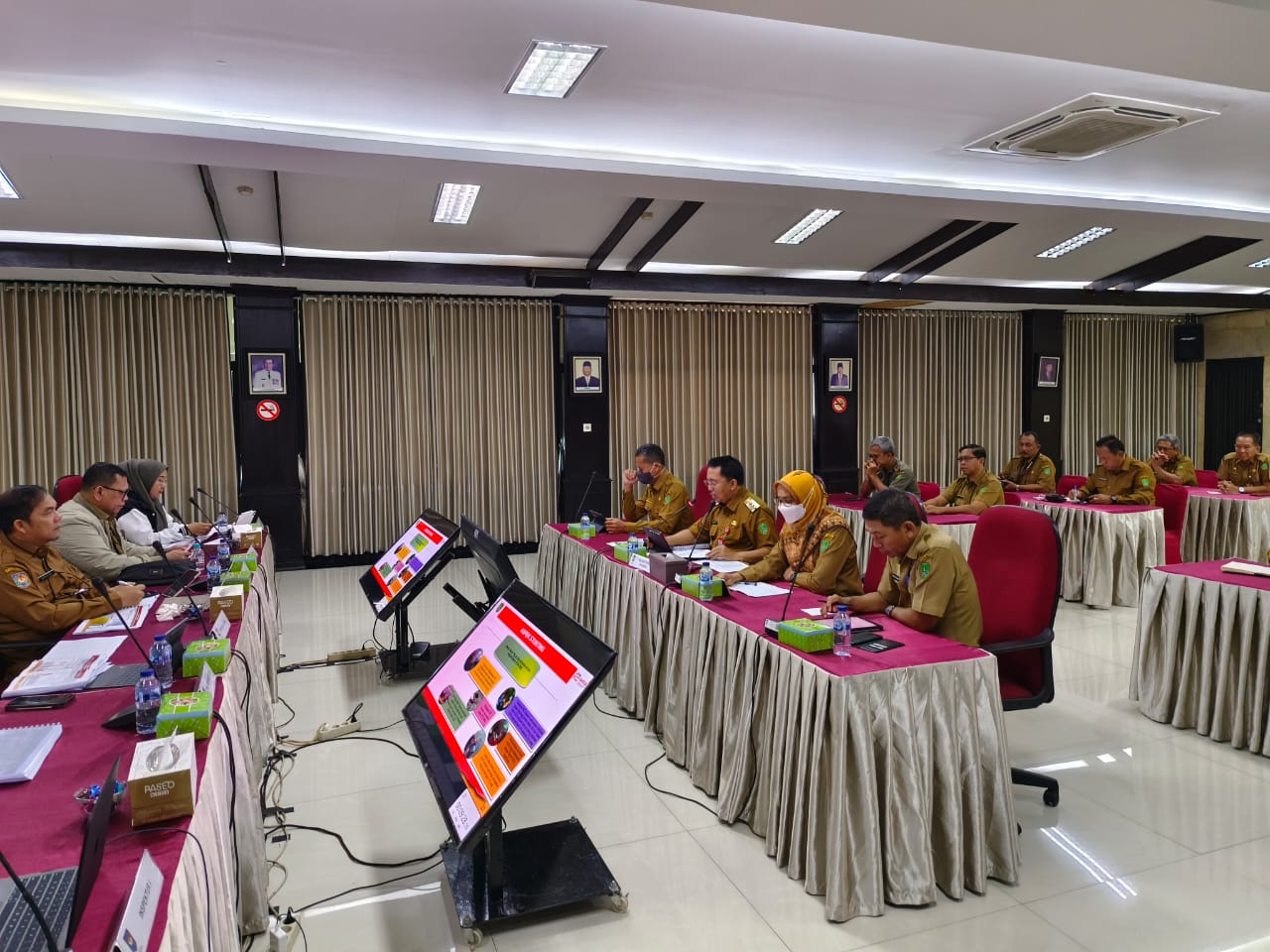 Pj Bupati Sukamara Sampaikan Laporan Kinerja 100 Hari Kepada Kemendagri