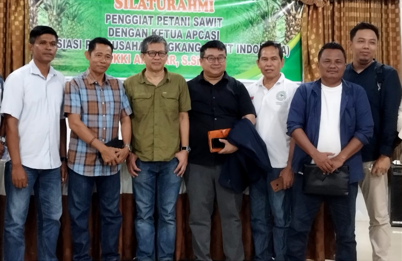 Berkunjung ke Lamandau, Ketua APCASI Dikki Akhmar Dengar Keluhan Petani Sawit