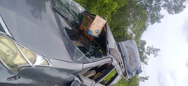 Kecelakaan di Jalan Baun Bango Katingan, Mobil Sempat Terguling dan Penumpang Terlempar dari Kabin