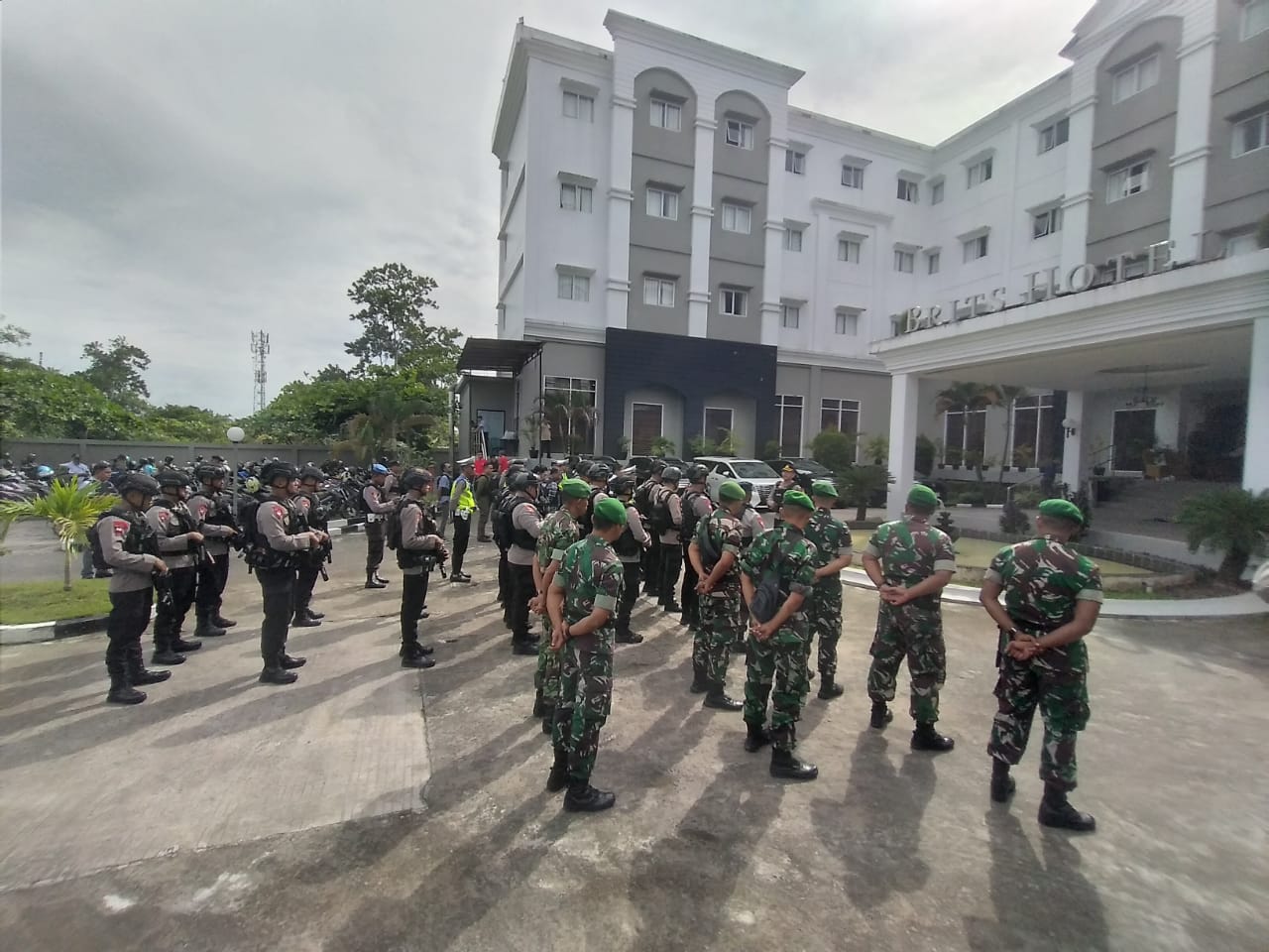 Kodim 1014/Pbn Amankan Rapat Pleno Hasil Pemilu Tingkat Kabupaten