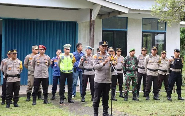 Jamin Keamanan Rapat Pleno KPUD, Polres Melawi Kerahkan Ratusan Personel