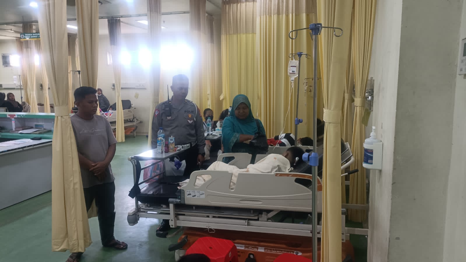 Dua Bocah Jadi Korban Tabrak Lari Mobil Terekam CCTV, Begini Kronologis dan Identitasnya