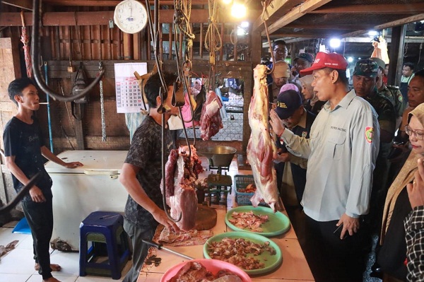 Segini Harga Daging, Telur dan Minyak Goreng di Pasar Besar Palangka Raya Jelang Ramadan
