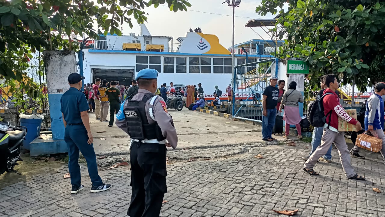 Pengamanan di Pelabuhan Sampit Diperketat Polsek KPM