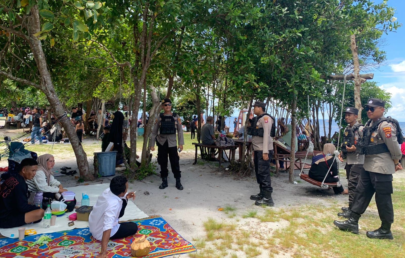 Polres Kobar Patroli Obyek Wisata Bogam Raya, Cegah Gangguan Kamtibmas Selama Liburan Idul Fitri