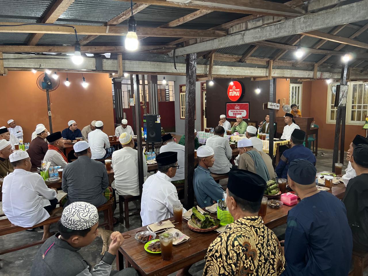 H Rakhman Ebol Gelar Buka Puasa Bersama Tokoh Agama dan Masyarakat Kumai