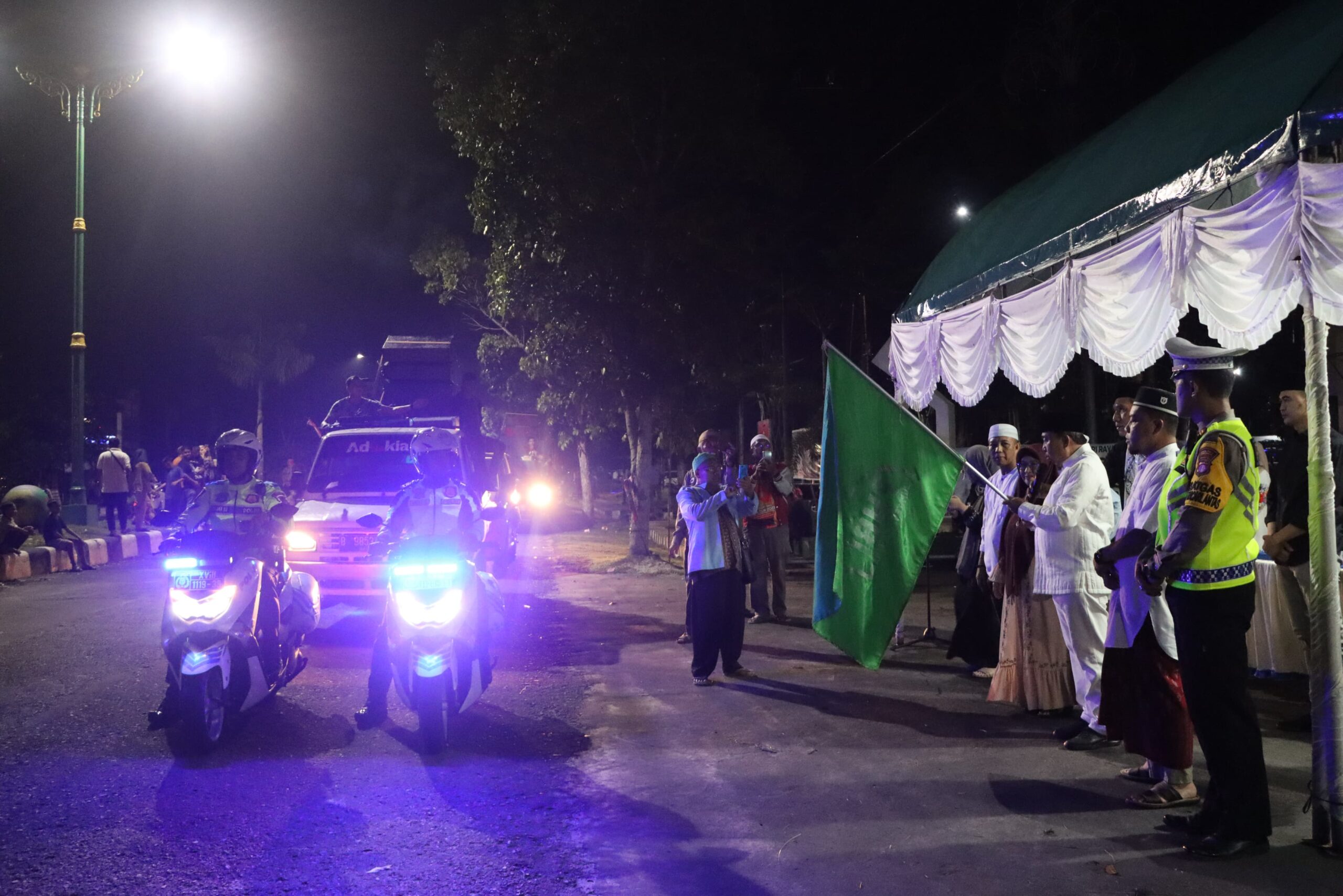 Lepas Pawai Takbir Sambut Idul Fitri 1445 H, Pj Bupati Kaspinor Gemakan Takbir