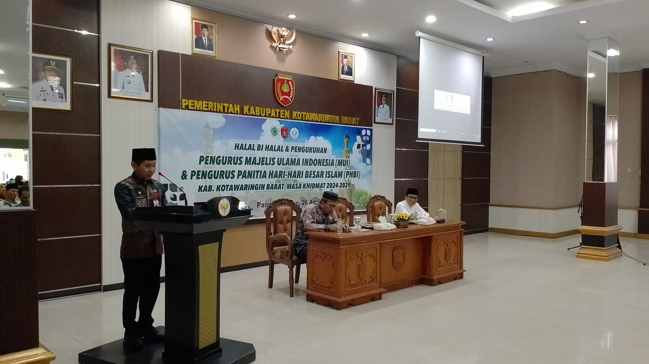 Sekda Rody Iskandar Saksikan Pengukuhan Pengurus MUI dan PHBI Kotawaringin Barat