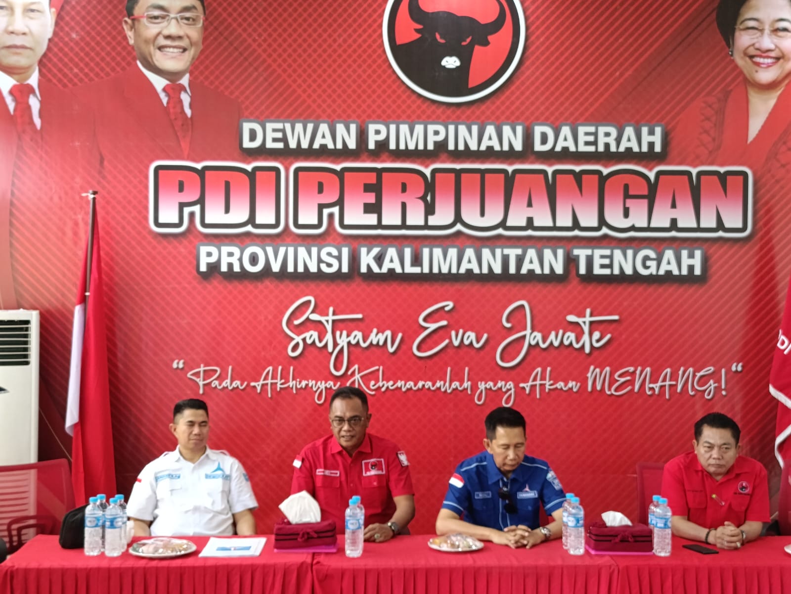 Koyem Resmi Mendaftar Balon Gubernur Kalteng Lewat DPD PDI Perjuangan 