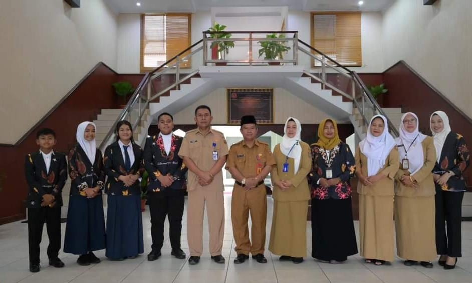 Puncak Hardiknas, Siswa-siswi Kobar Hadir di Festival Tunas Bahasa Ibu 2024 di Jakarta