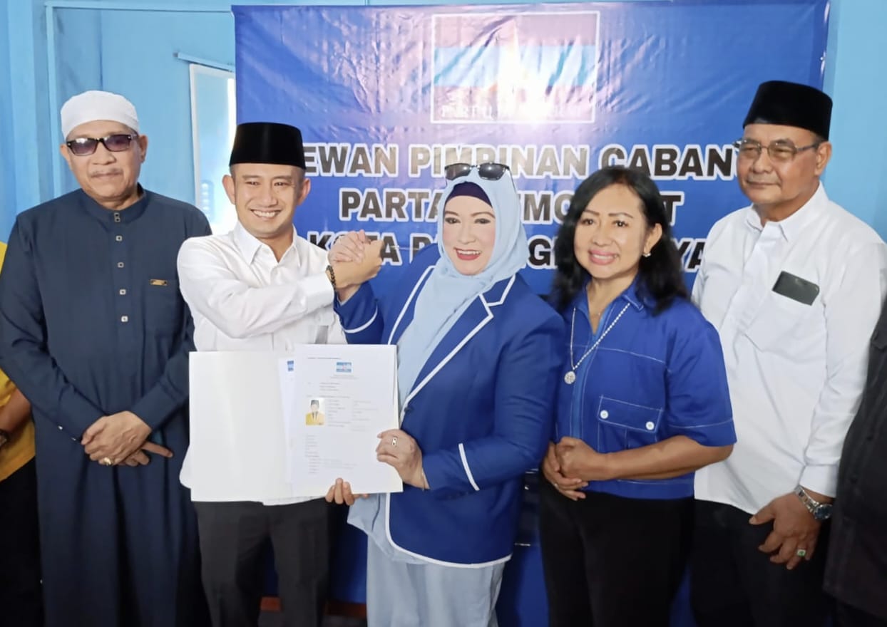Temui Umi Mastikah, Fairid Naparin Daftar Bacalon Wali Kota Palangka Raya ke Partai Demokrat