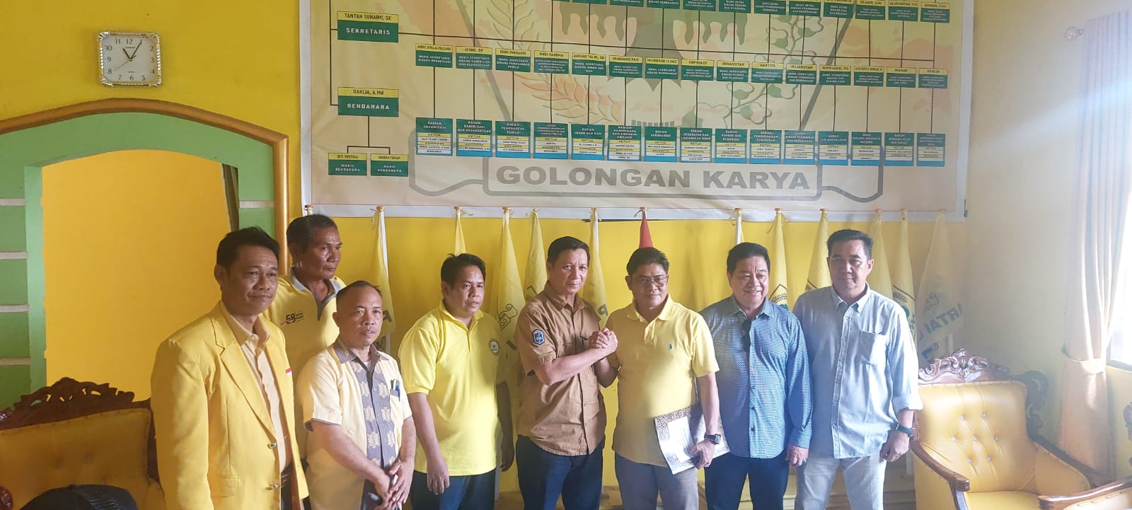 Peta Jalan Politik Suhaemi Mendaftar dari Golkar Hingga PDIP