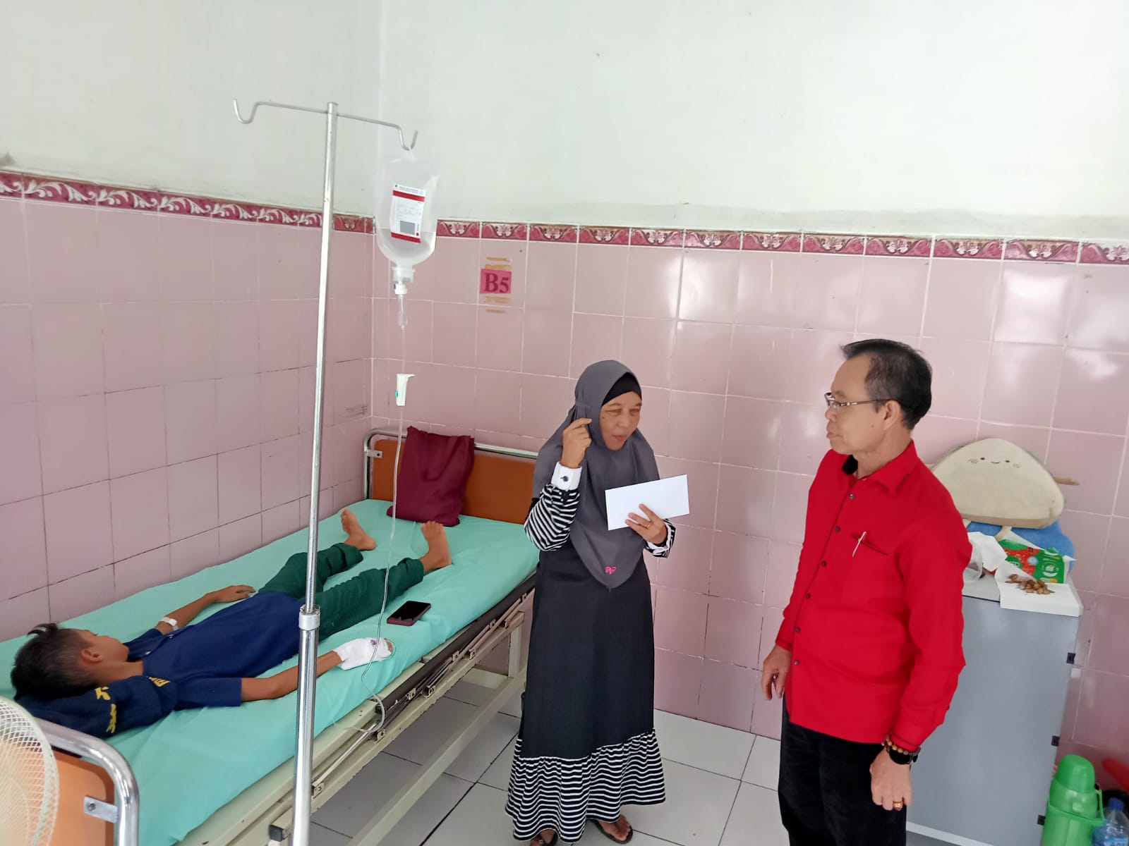 PDI-P Katingan Berbagi Tali Asih ke Pasien di RSUD Mas Amsyar Kasongan