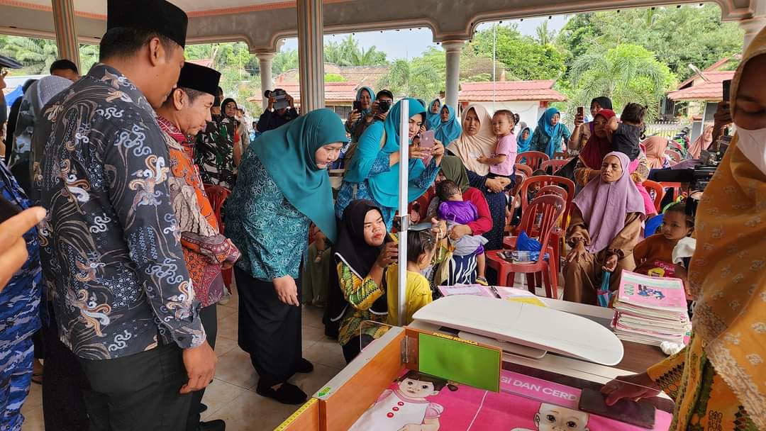 Pemkab Kobar Luncurkan Intervensi Serentak Cegah Stunting 2024 di Desa Lada Mandala Jaya