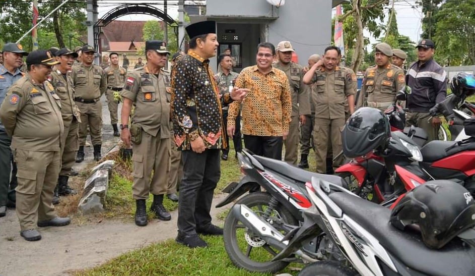 Pj Bupati Budi Santosa Tegaskan Peran Vital Satpol PP Kobar dalam Menjaga Wibawa Pemerintah