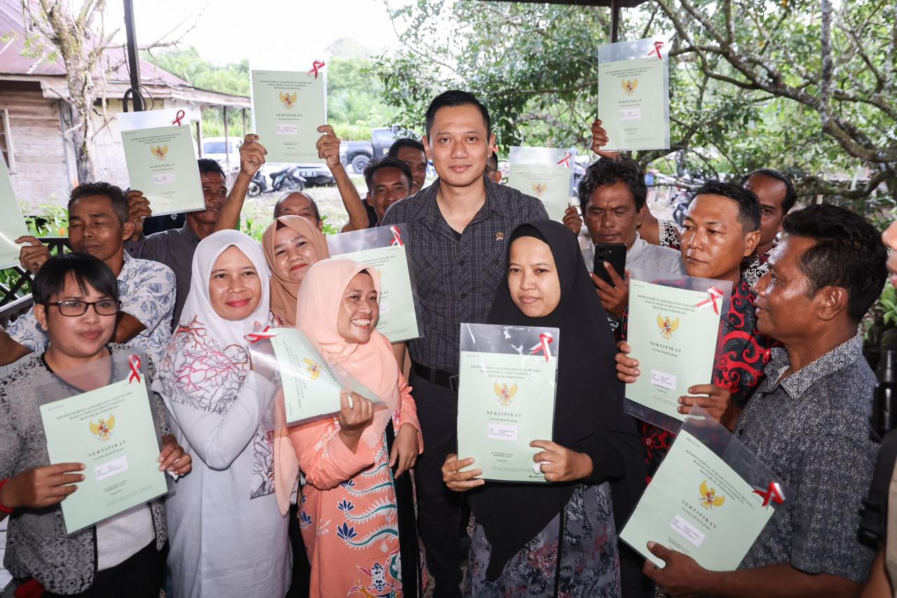 Dukung Langkah Menteri AHY Serahkan Sertipikat Gratis, H Ismeth: Untuk Tingkatkan Kesejahteraan Masyarakat
