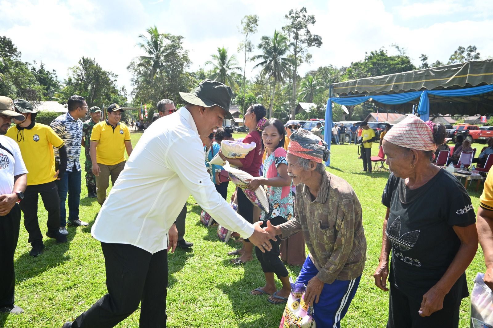 Dinilai Sukses Pimpin Lamandau, Hendra Lesmana Banjir Dukungan Masyarakat di Pilkada 2024