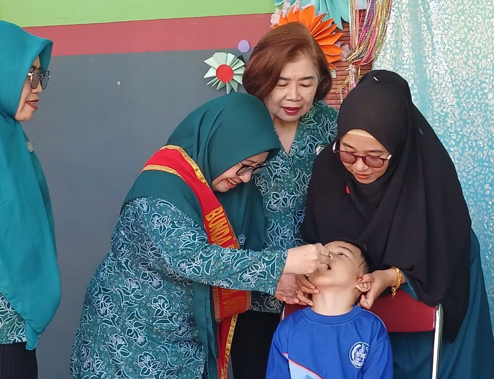 Pj Ketua TP PKK Sukamara Turun Langsung Cek Pelaksanaan PIN Polio