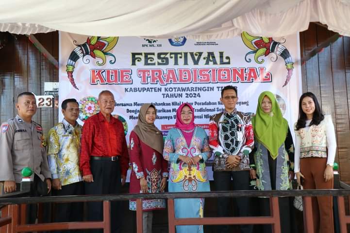 Pemkab Kotim Ajak Masyarakat Lestarikan Kue Tradisional Sebagai Warisan Budaya