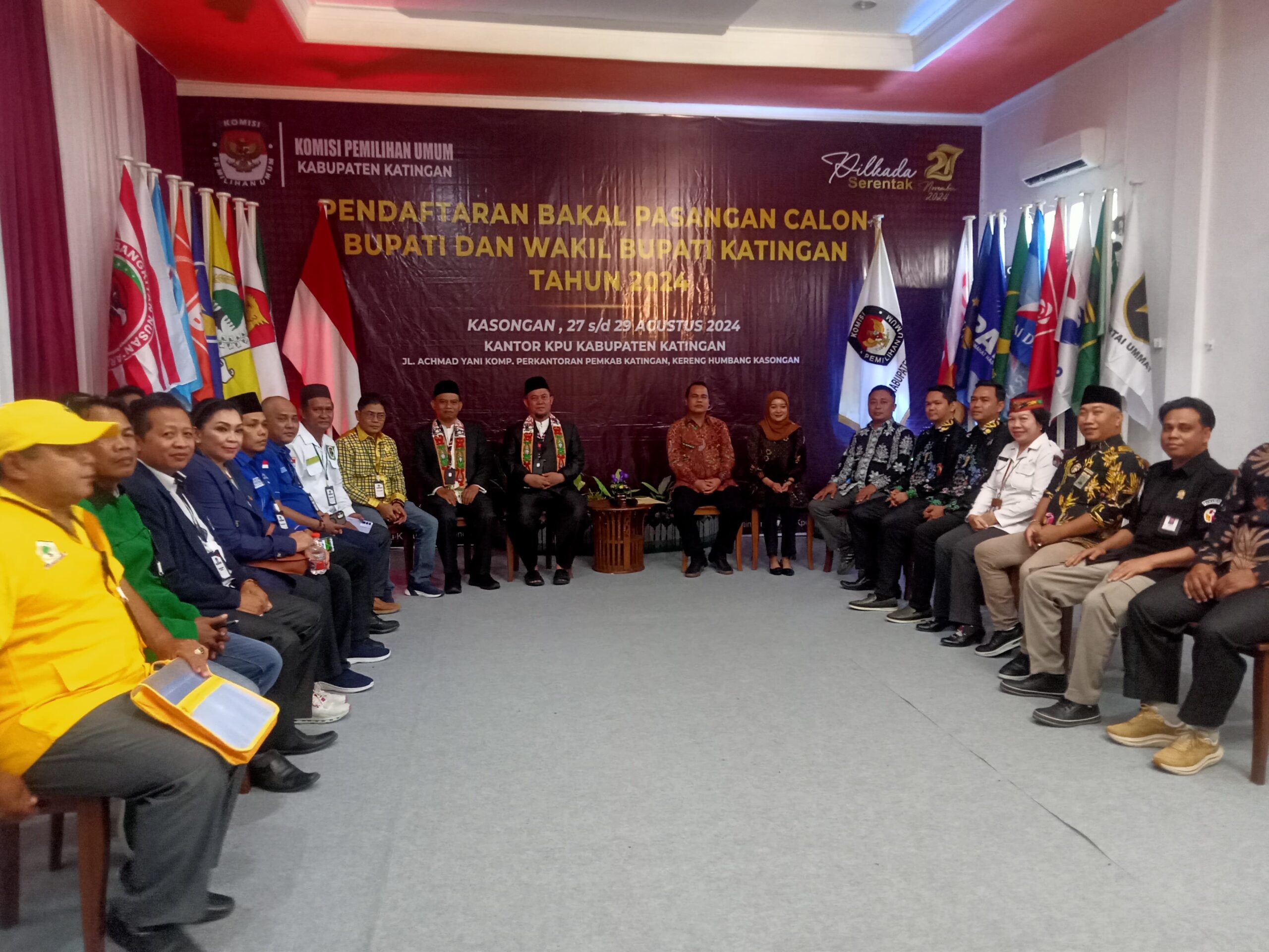 Paslon Saiful -Firdaus Pertama Daftar di KPU Katingan