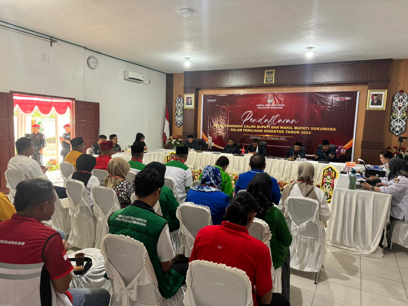 Hari Terakhir, Bawaslu Sukamara Awasi Pendaftaran Pasangan H Masduki dan Nur Effendi