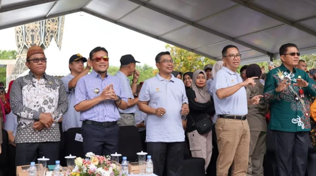 Pj Bupati Rendy Lesmana Hadiri Pembukaan Gebyar UMKM Kalteng di Kotim