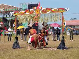 Lestarikan Seni Bela Diri Tradisional, Kotawaringin Timur Juara Satu Lomba Lawang Sekepeng