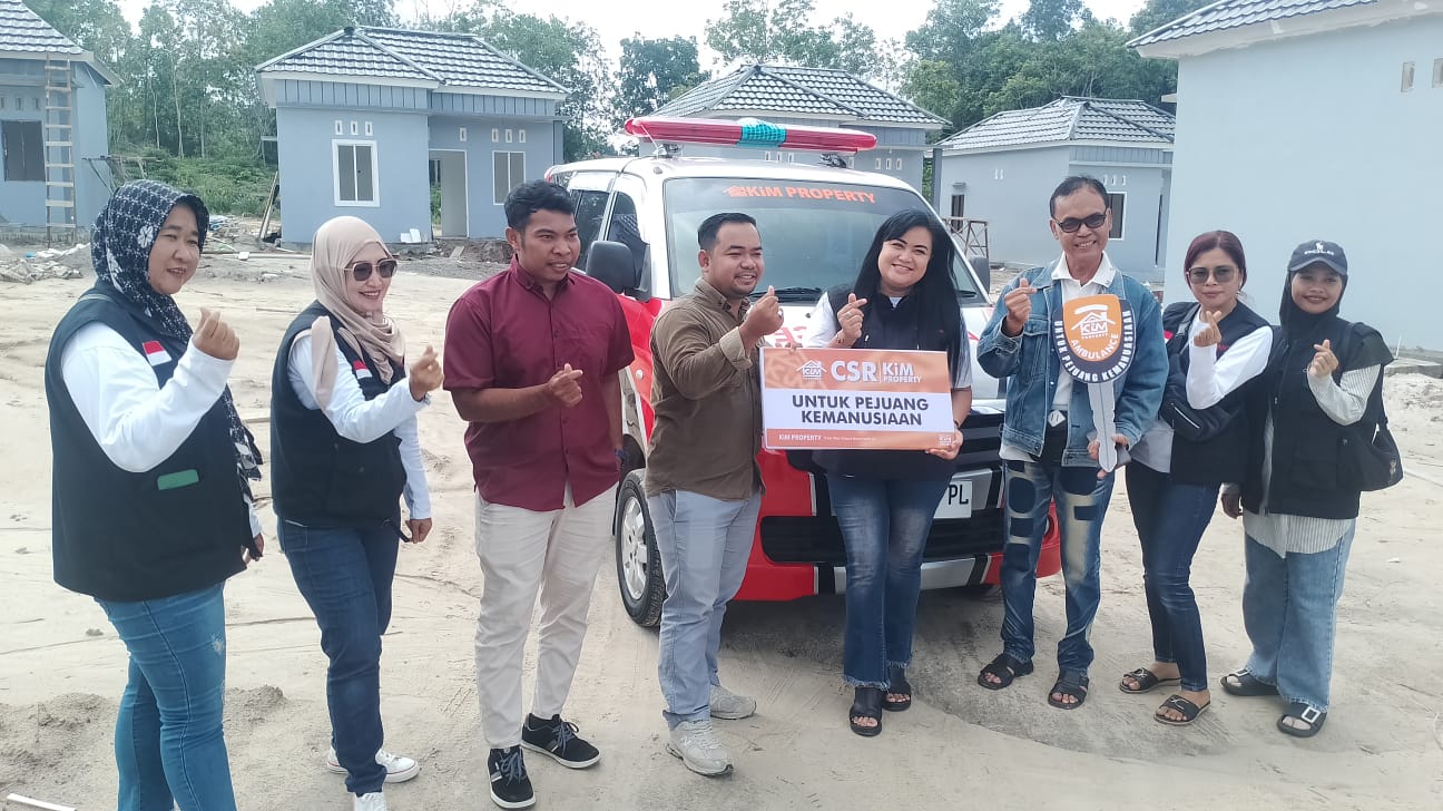 PT KiM Serahkan Ambulans untuk Lentera dan Bedah Rumah bagi Pejuang Kemanusiaan