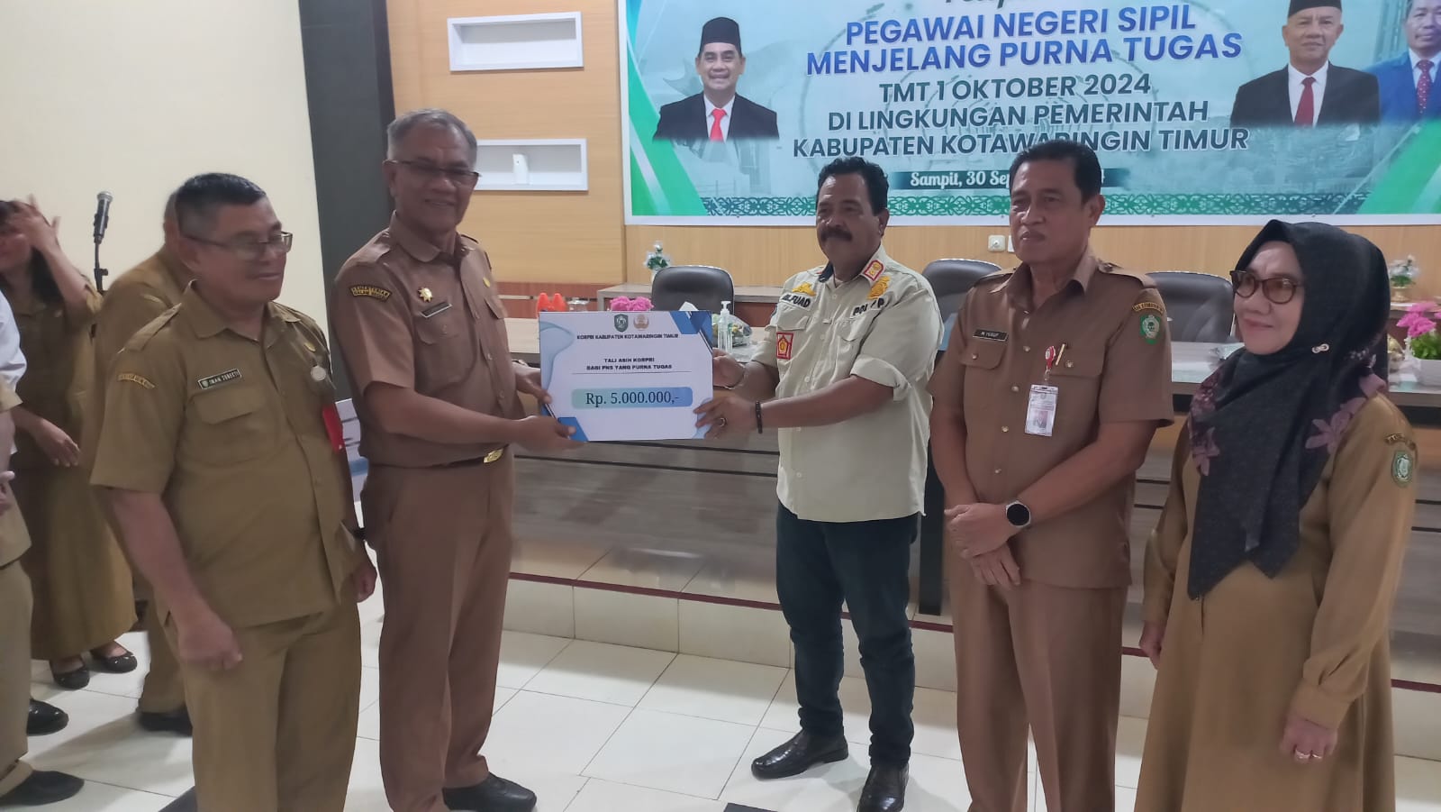 Pj Sekda Kotim Lepas 22 ASN Purna Tugas: Dua Pejabat Eselon II