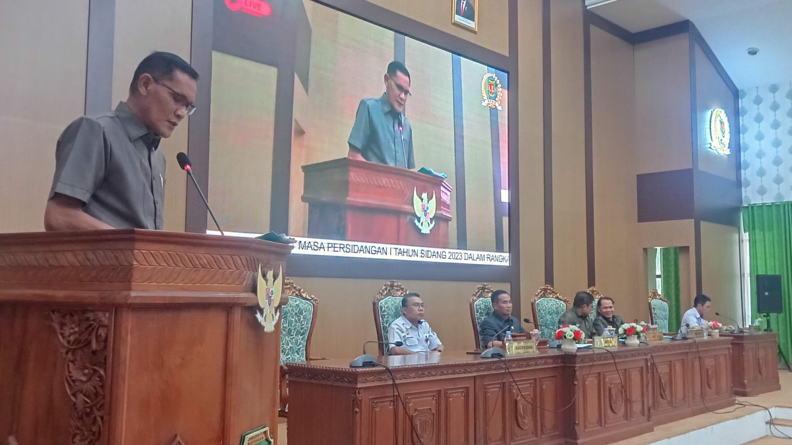 DPRD Katingan Terima Usulkan Penambahan Nakes dan Guru dari Warga