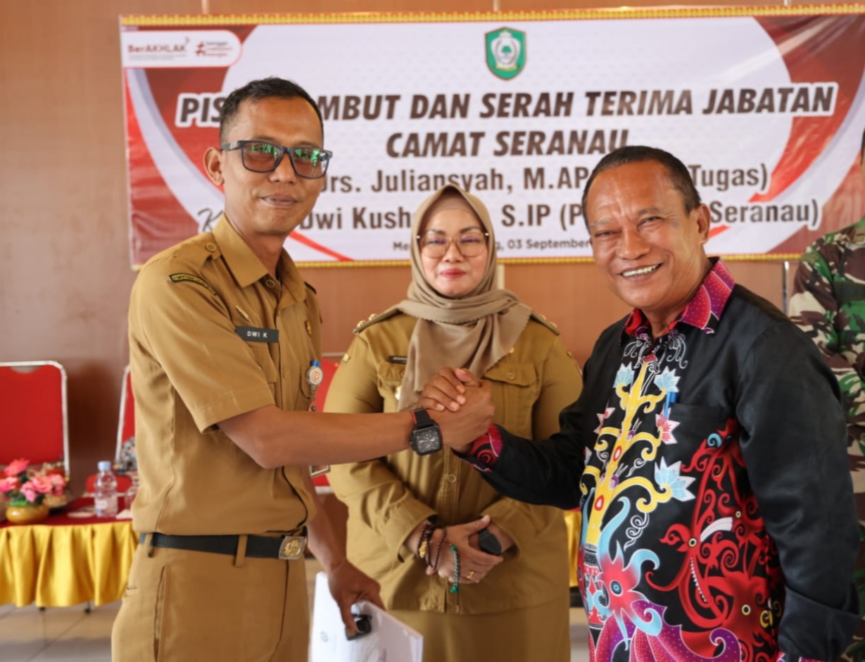 Wabup Kotim Hadiri Pelepasan dan Sertijab Camat Seranau