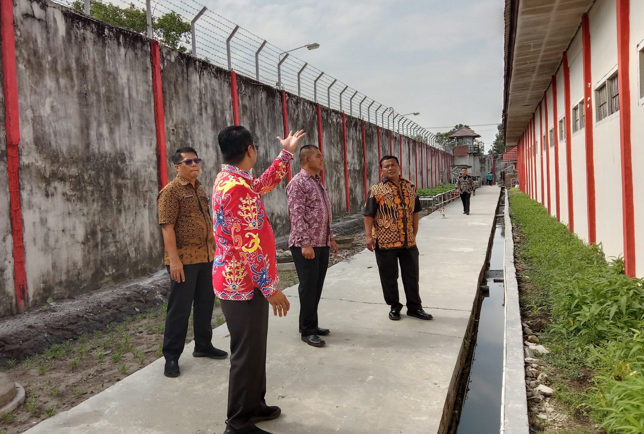 Kalapas Kelas IIB Sampit Lakukan Kontrol Kegiatan Kerja WBP dan Area Brandgang