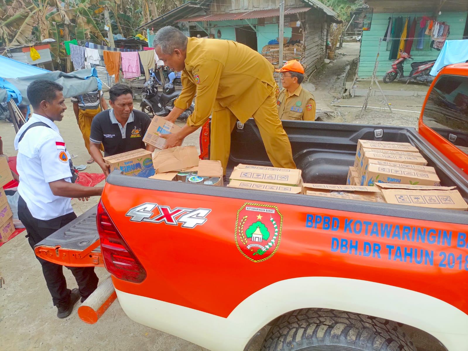 Peduli Korban Kebakaran, PDAM Tirta Arut Bantu Air Minum untuk Warga yang Kehilangan Rumah di Madurejo