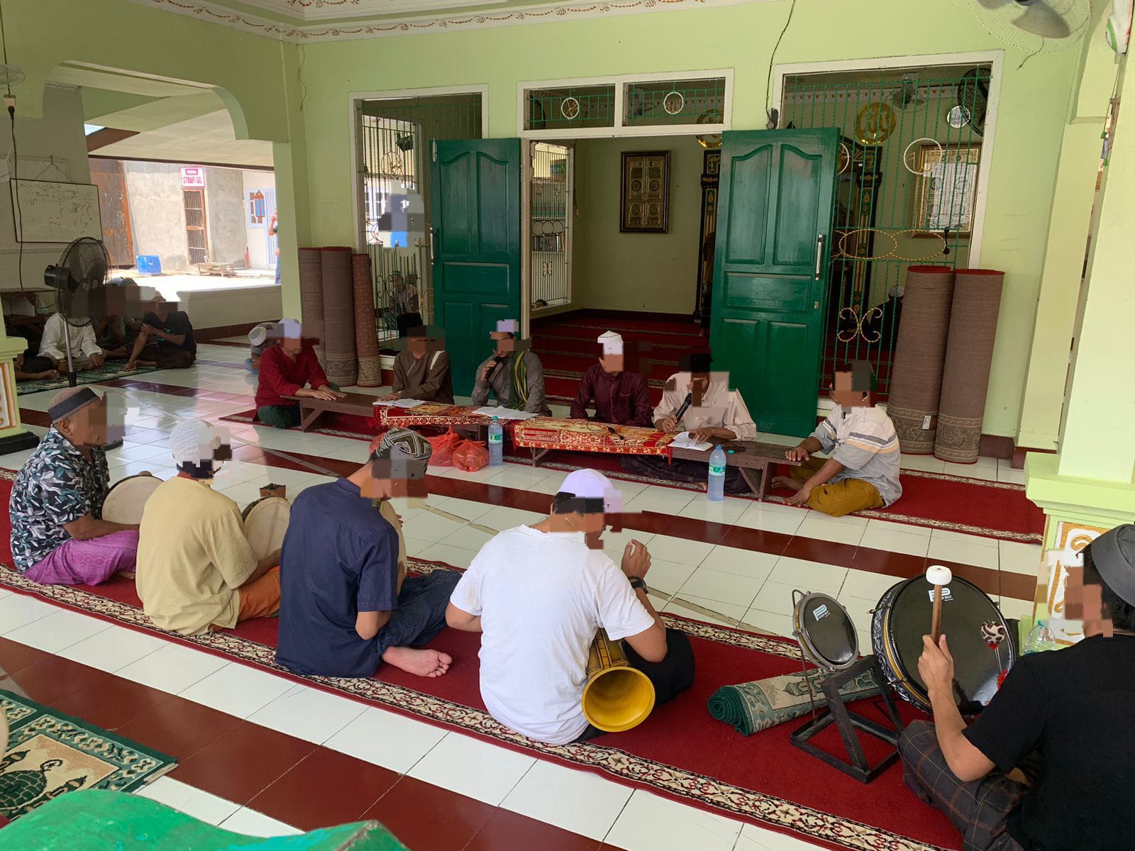 WBP Santri Ponpes At-Taubah Lapas Sampit Gali Keterampilan Seni Islami Melalui Latihan Hadrah