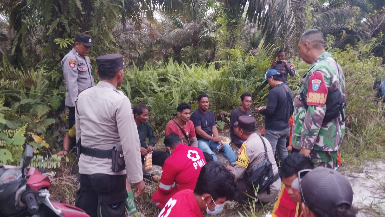 Lima Warga yang Hilang di Hutan Babual Kotawaringin Lama Berhasil Ditemukan dalam Kondisi Lemas