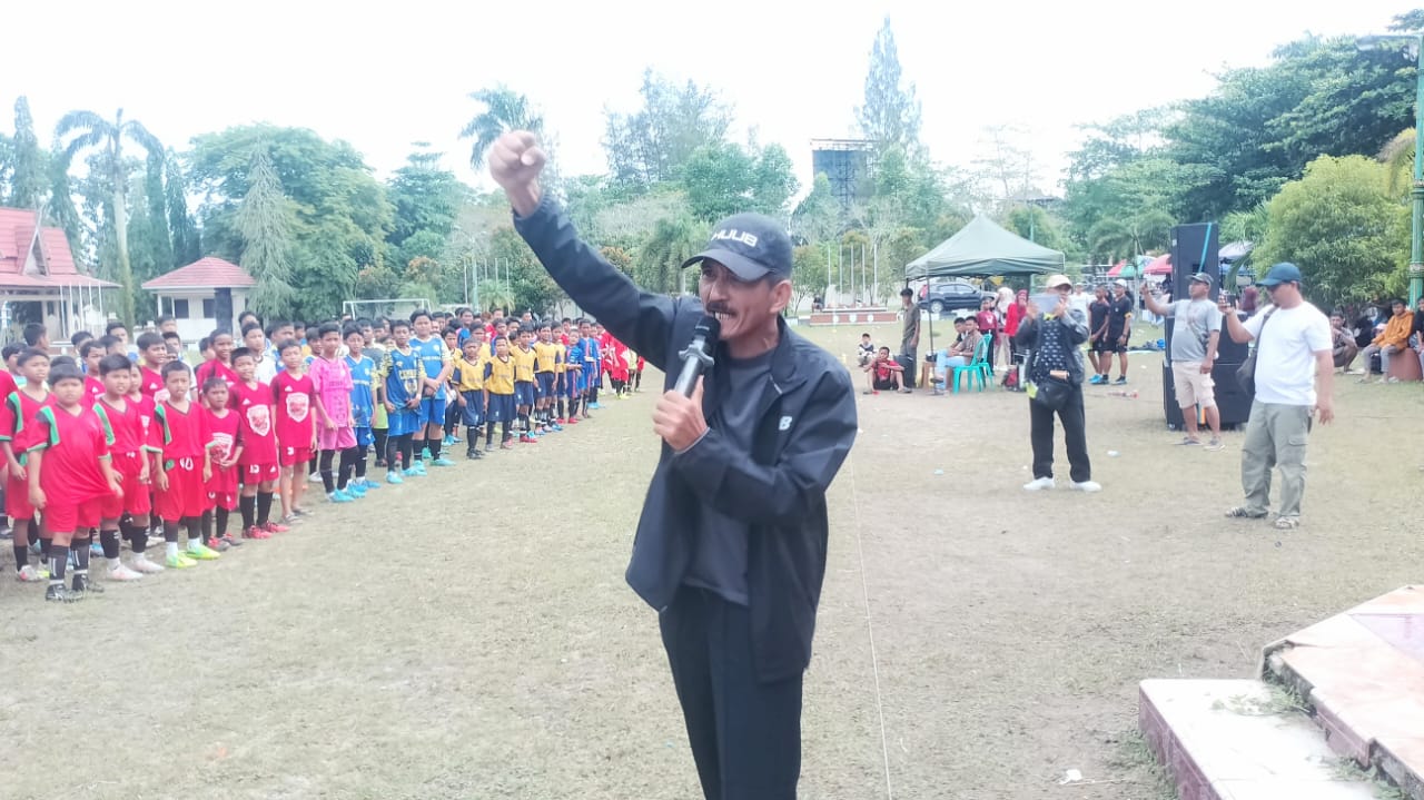 Ketua DPRD Kobar Resmi Buka Turnamen DPRD Cup Usia Dini, Dorong Pengembangan Talenta Muda Sepak Bola
