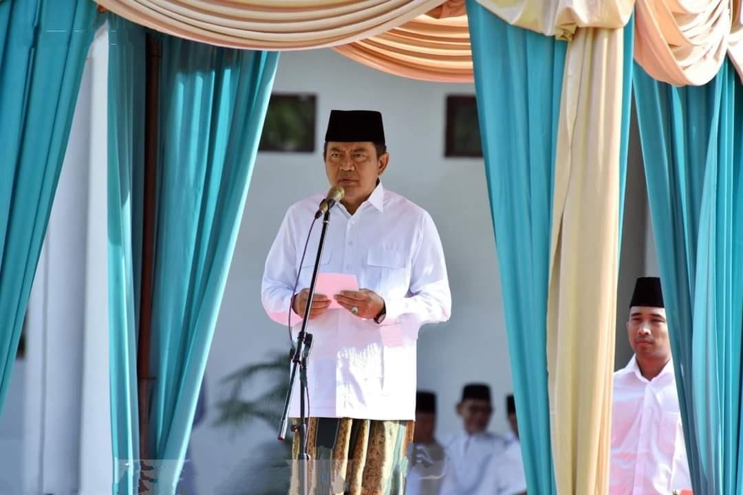 Pj Bupati Budi Santosa Ajak Santri Terus Berkarya Membangun Bangsa di Peringatan Hari Santri 2024