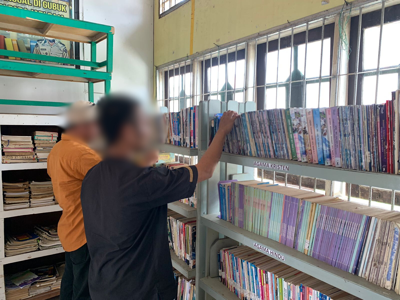 Tingkatkan Literasi Warga Binaan, Lapas Sampit Aktifkan Mereka di Perpustakaan