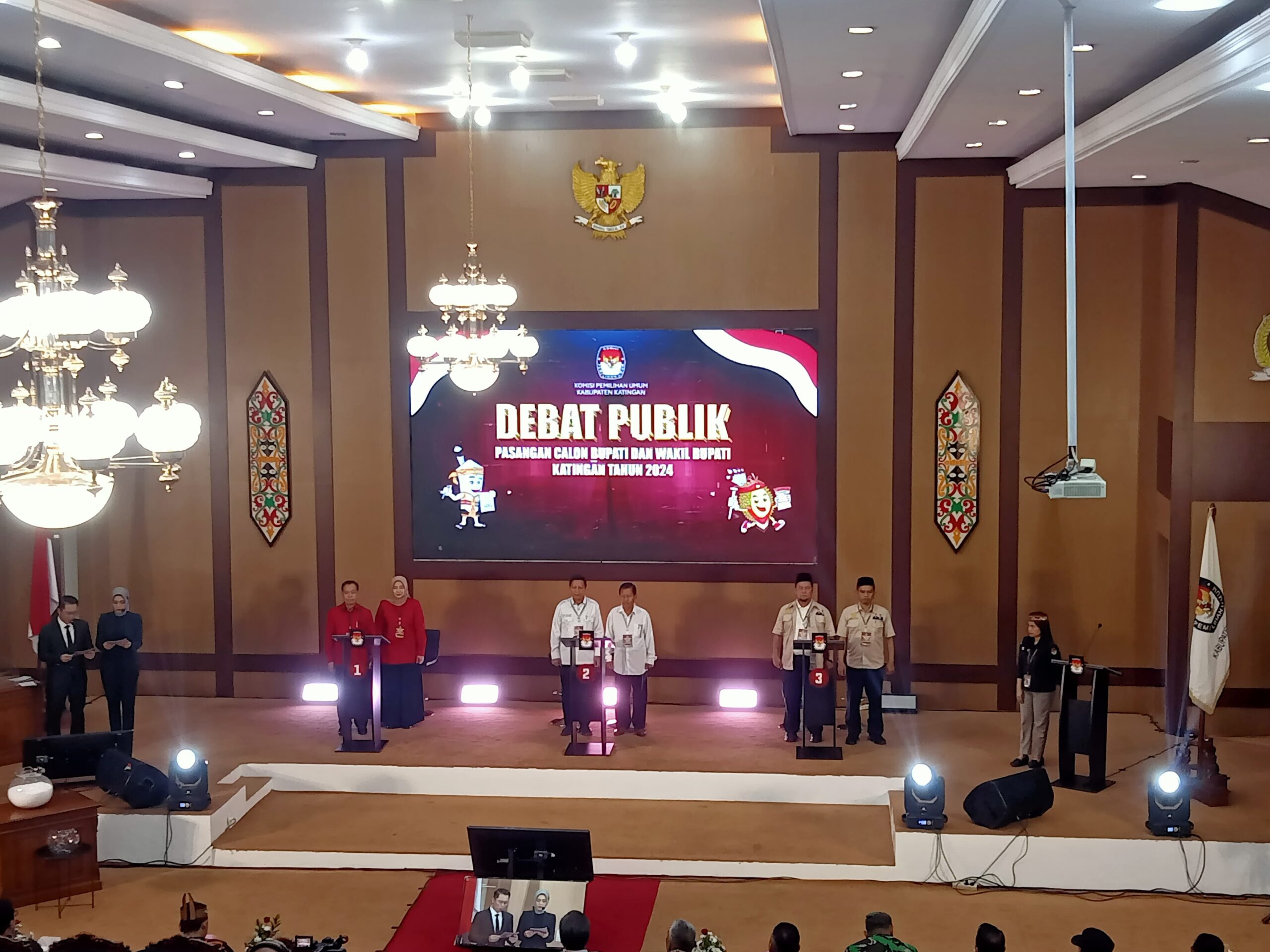 Debat Publik Perdana Calon Bupati dan Wakil Bupati Katingan