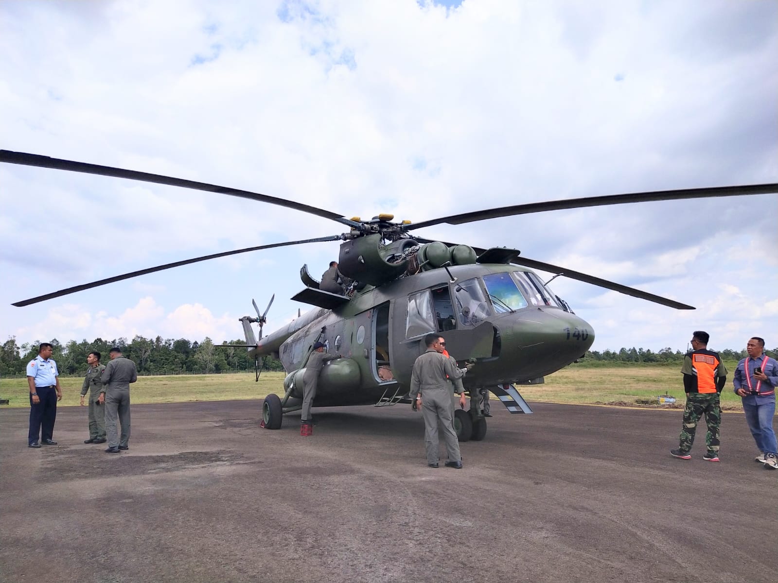 Helikopter TNI Misi Kemanusiaan Siap Bantu Filipina Pascabadai Katerine