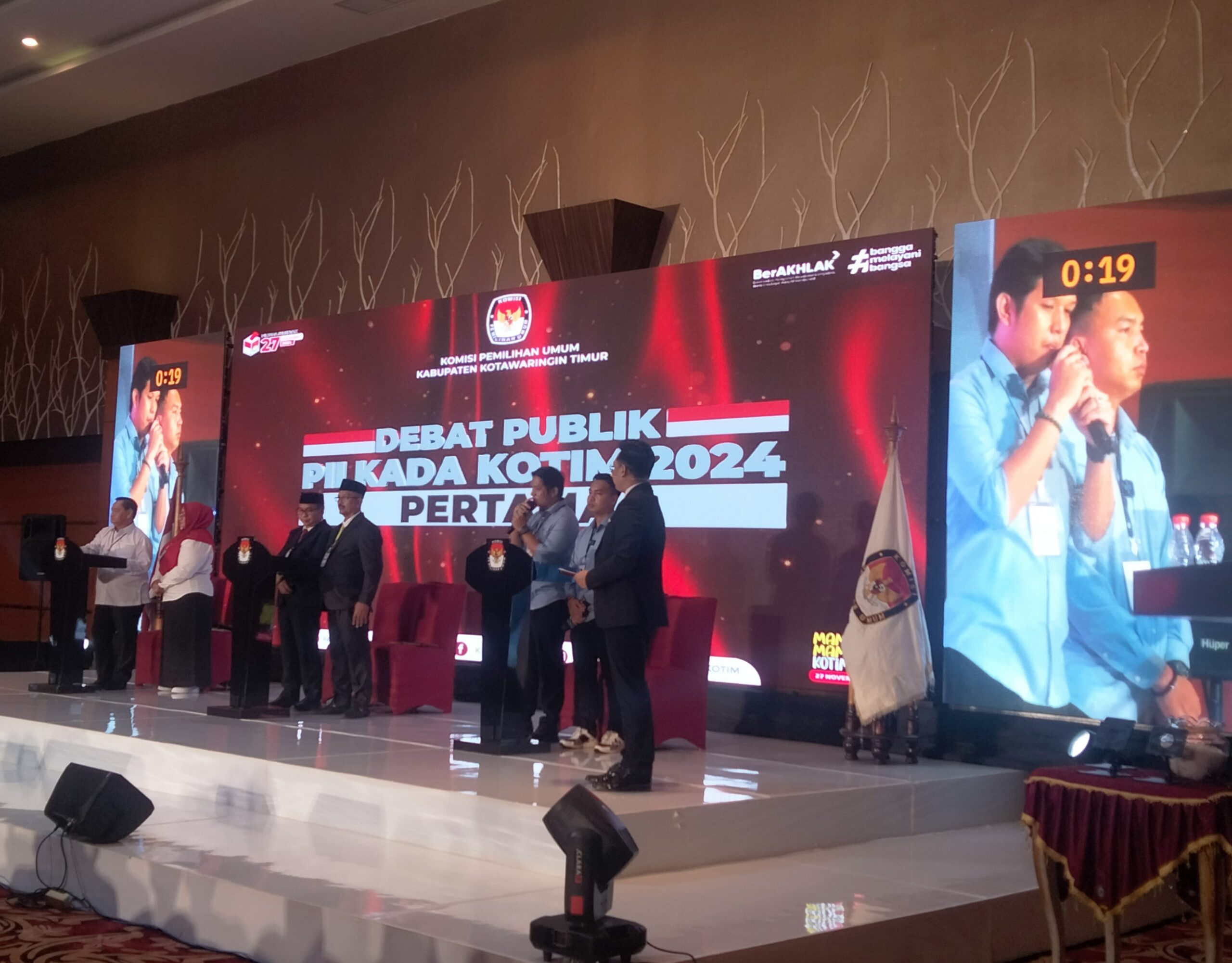 Debat Pertama Pilkada Kotim, Ini Janji Tiga Paslon