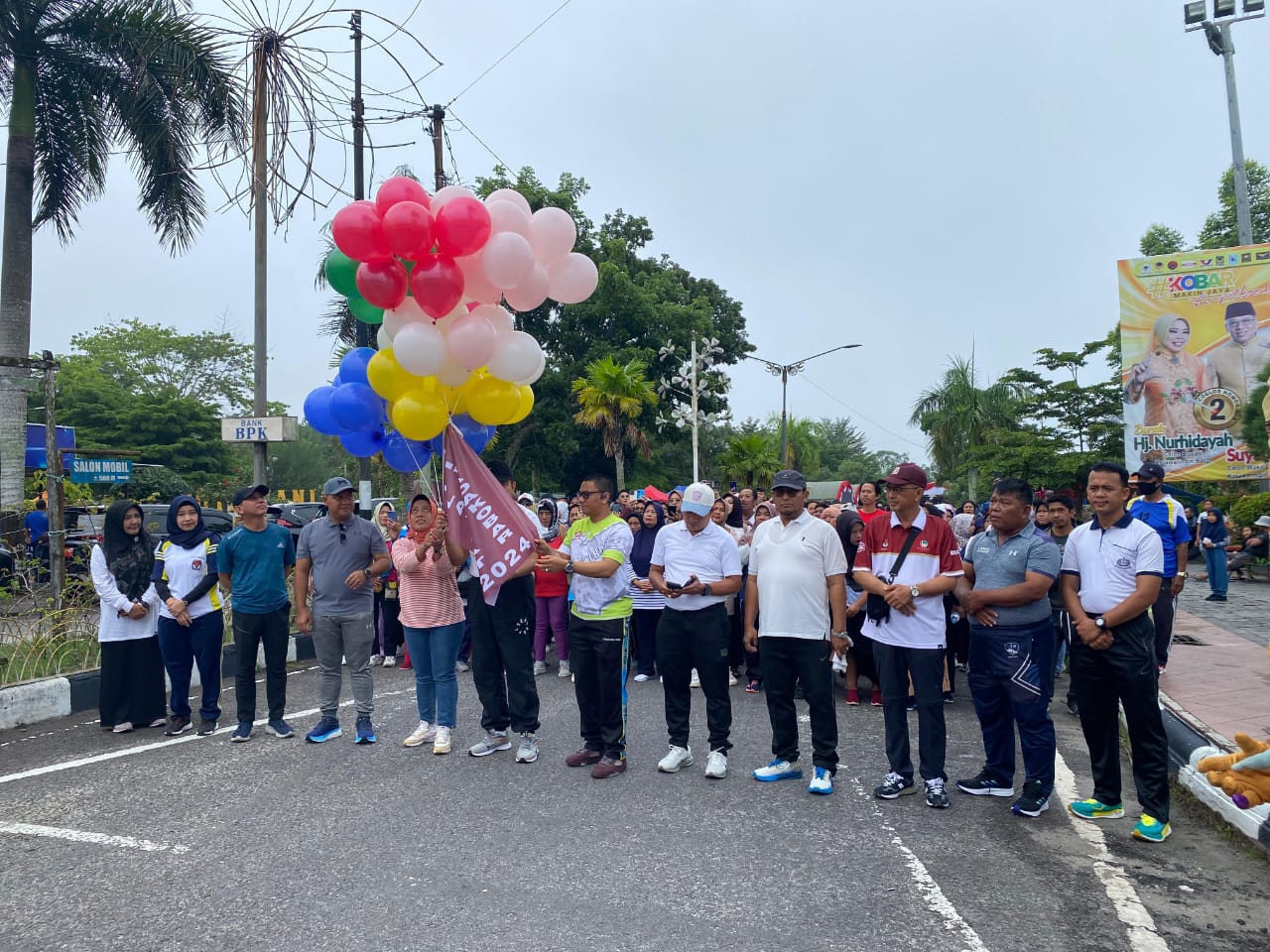 Ribuan Warga Meriahkan Jalan Sehat Pilkada Damai 2024 di Pangkalan Bun, KPU Optimis Tingkat Partisipasi Naik